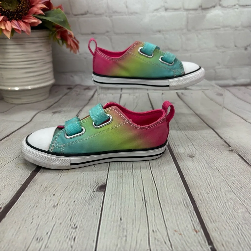 Converse check taylor allstar 2V hyper bright low top sneaker toddler 9